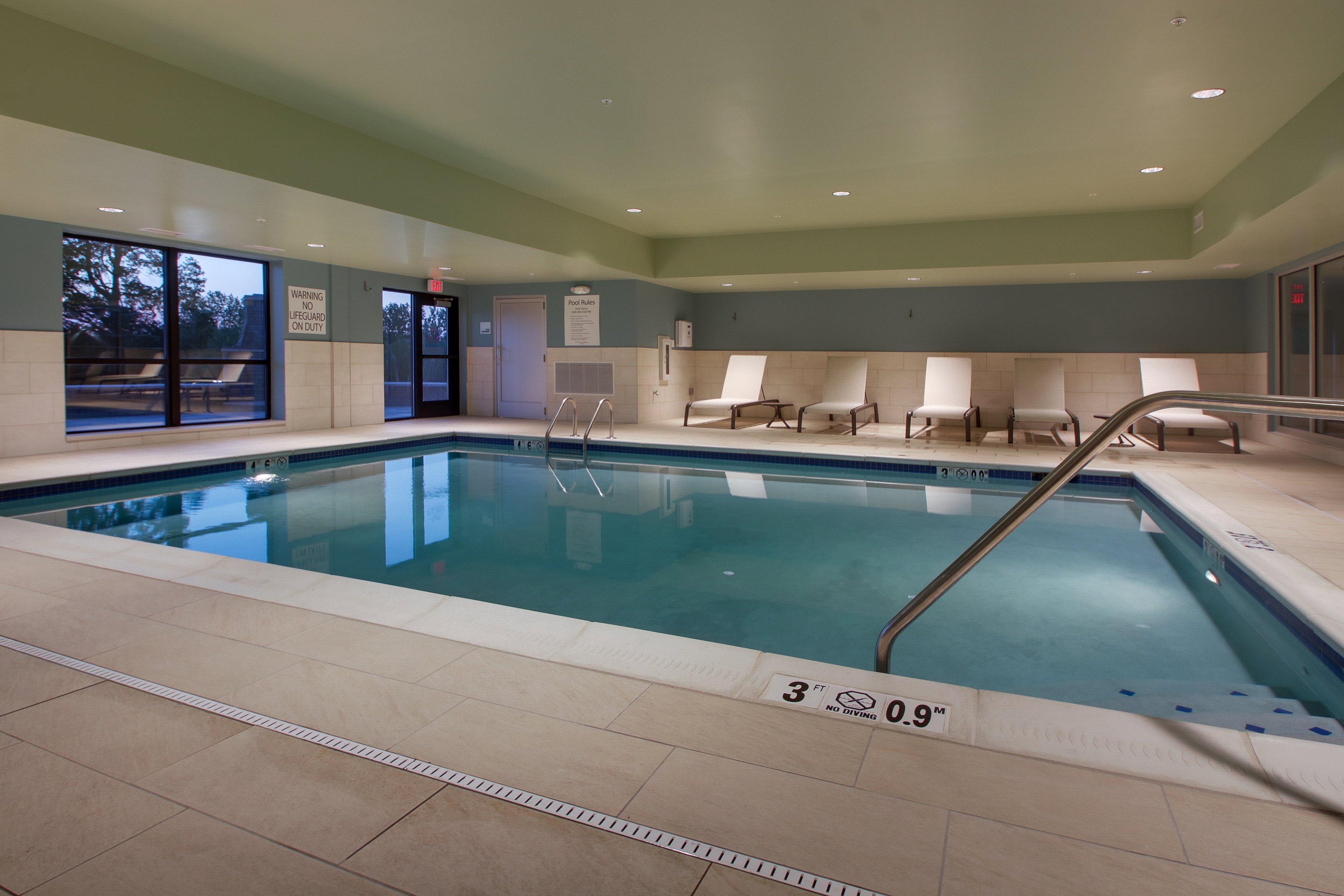 Holiday Inn Express & Suites - Elizabethtown North By Ihg Exterior photo